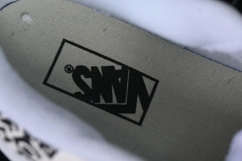 All categories Vans Vans series Vans Low Vans low-top Vans Knu Skool Vans low-top retro casual fat bread shoes VN000CS0239